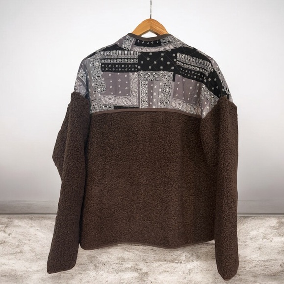 DAVI & DANI Sherpa Like and Bandanna Print Zip Up Sweater NWT - Picture 2 of 3